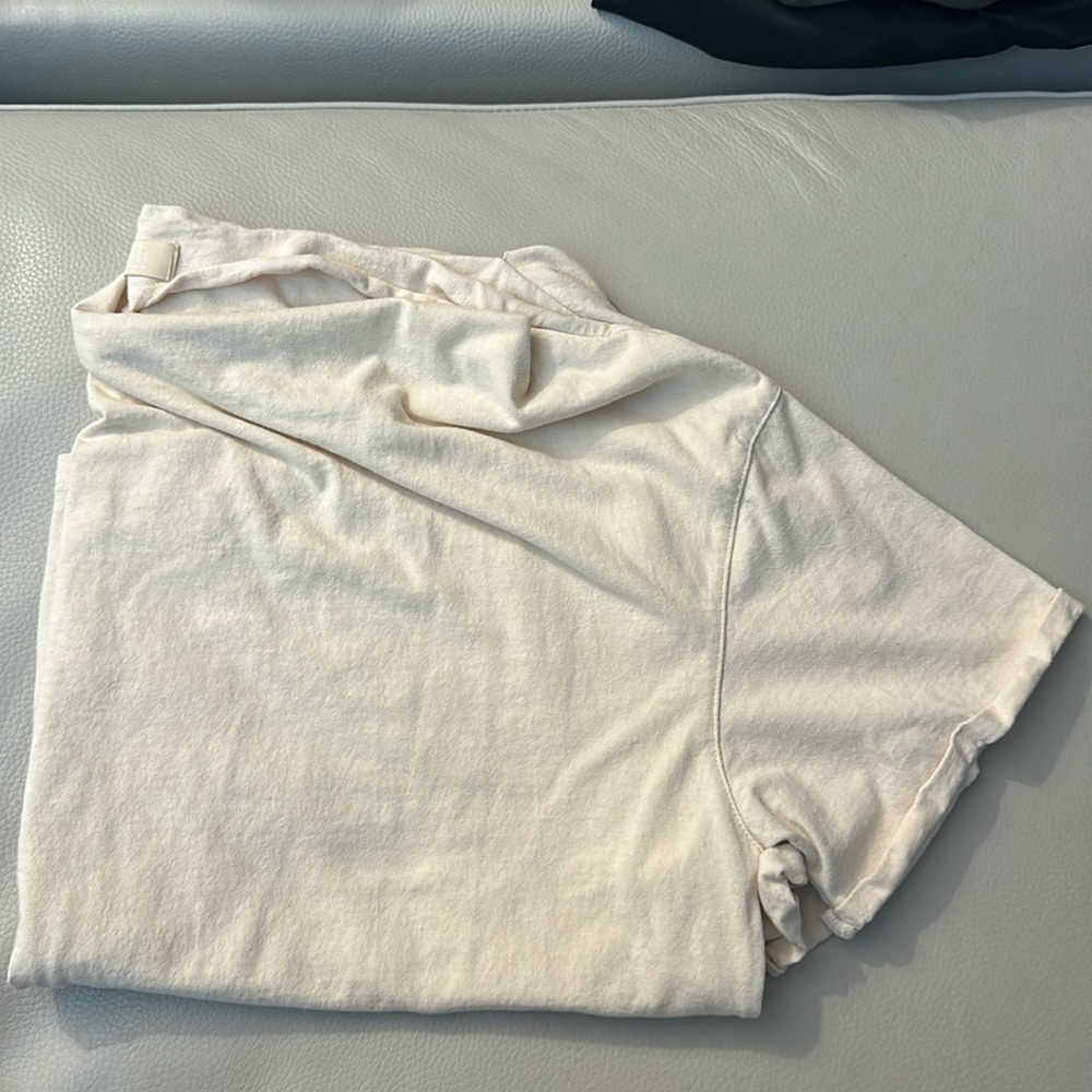 NUUDS off the shoulder T-shirt